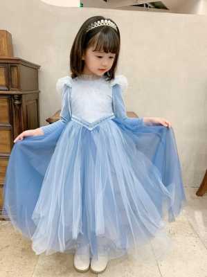 蓝色的连衣裙童装（儿童蓝色裙子配搭什么颜色打底袜）-图3